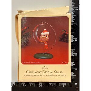 1984 HALLMARK KEEPSAKE ORNAMENT DISPLAY STAND QX353-1